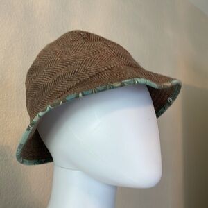 UEC Brown wool blend hat vintage from gap s/m